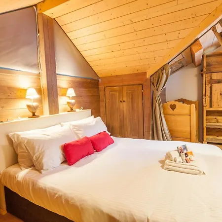 Magnificent Chalet With Jacuzzi In * Val-d'Isere